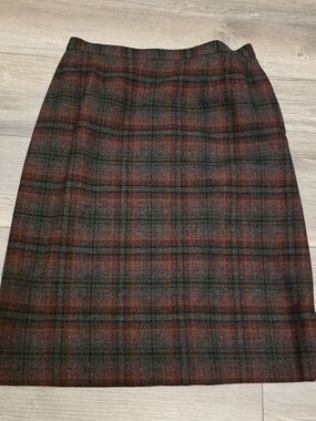 VTG 1950s Pendleton Wool Plaid Midi Skirt Size 18 Dark Tartan Red Gray Academia